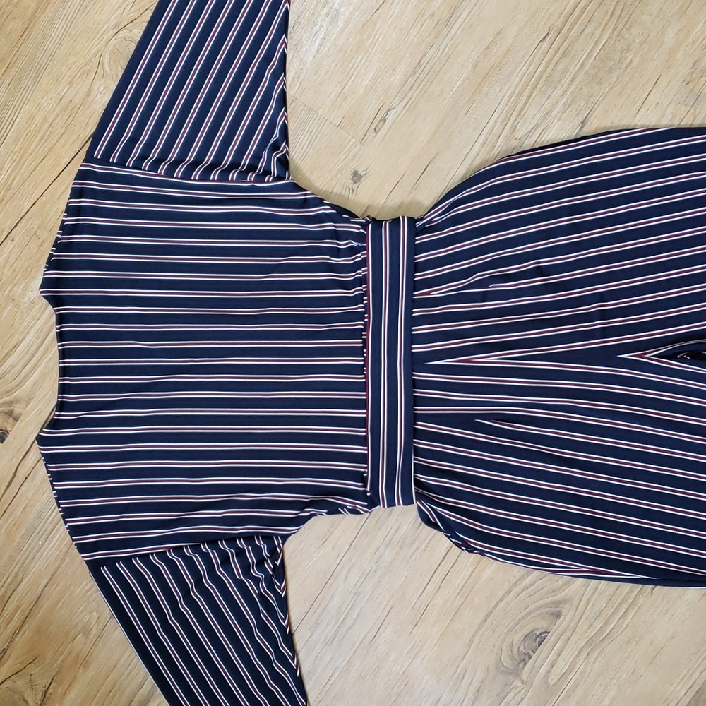 ♦️♦️ SOLD ♦️♦️Express Jumpsuit - Picture 8 of 13